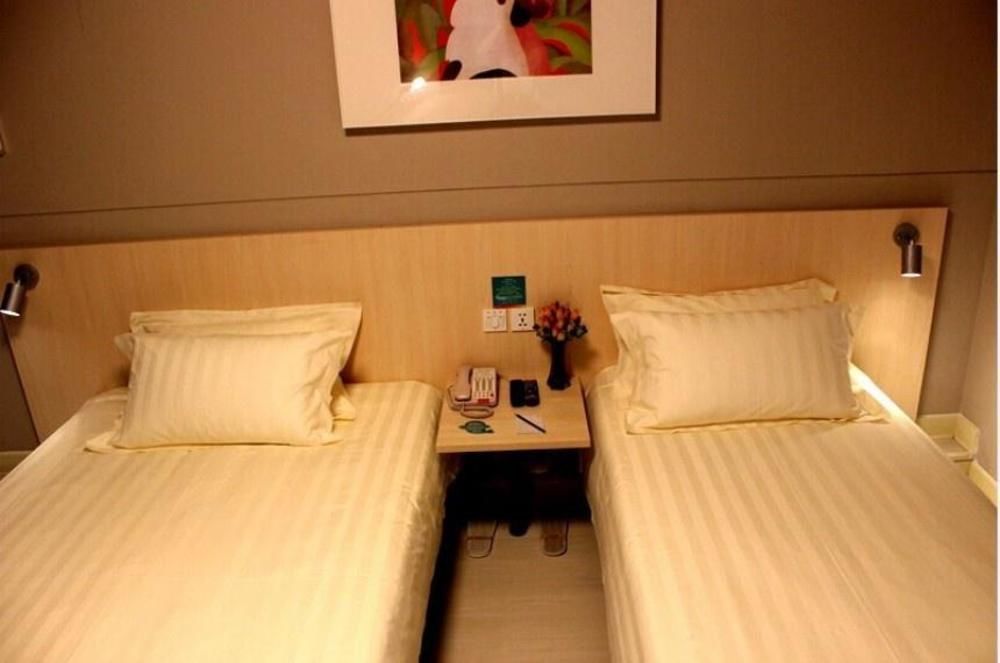Jinjiang Inn Liuzhou Bubugao Square North Station Ngoại thất bức ảnh