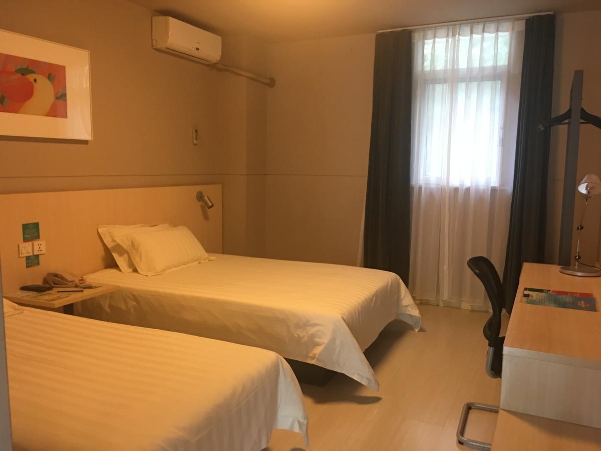 Jinjiang Inn Liuzhou Bubugao Square North Station Ngoại thất bức ảnh