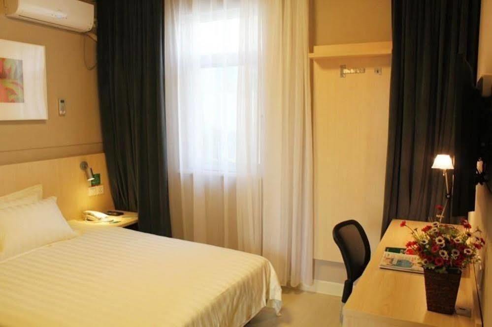 Jinjiang Inn Liuzhou Bubugao Square North Station Ngoại thất bức ảnh