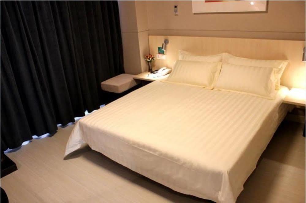 Jinjiang Inn Liuzhou Bubugao Square North Station Ngoại thất bức ảnh