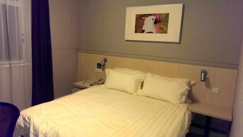 Jinjiang Inn Liuzhou Bubugao Square North Station Ngoại thất bức ảnh